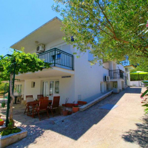 Apartments Neven, Drace